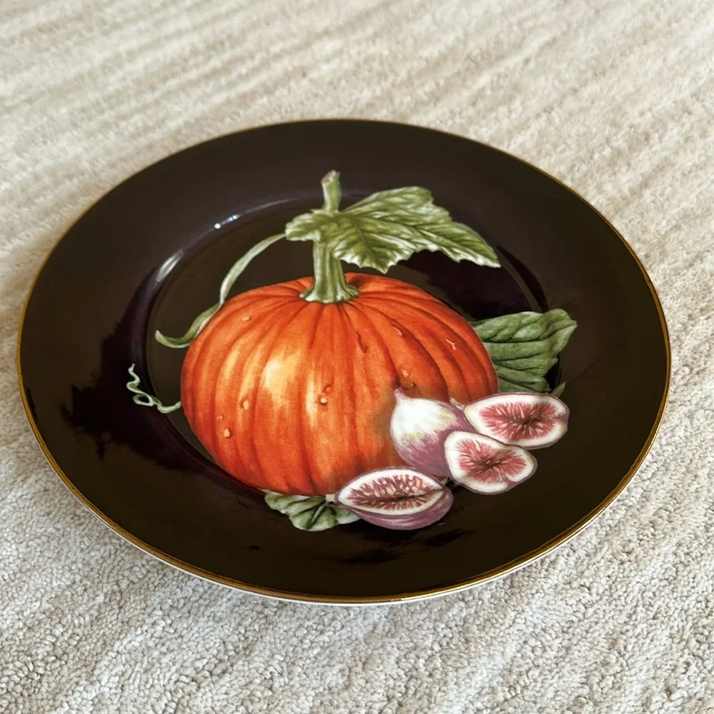 Williams Sonoma's Harvest Pumpkin Plate 9